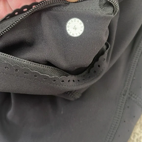 Lululemon Mind Over Miles High Rise Legging 25” - Picture 6 of 6